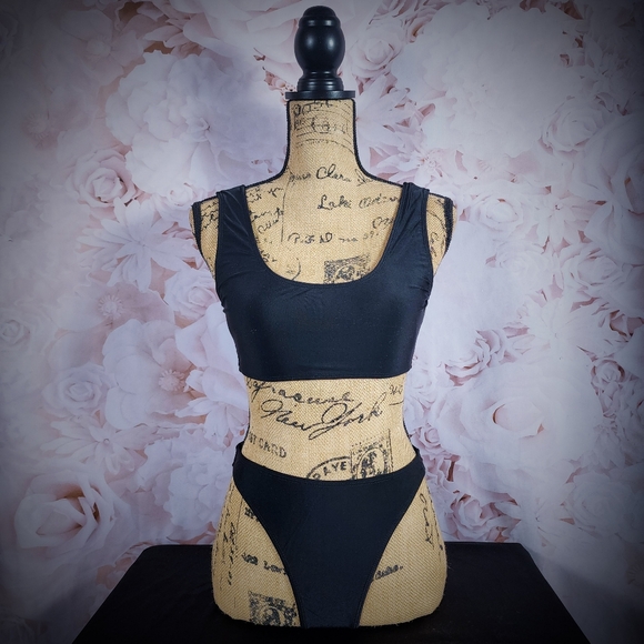 NIP Sporty Forplay Black Cheeky Bikini - Picture 1 of 10